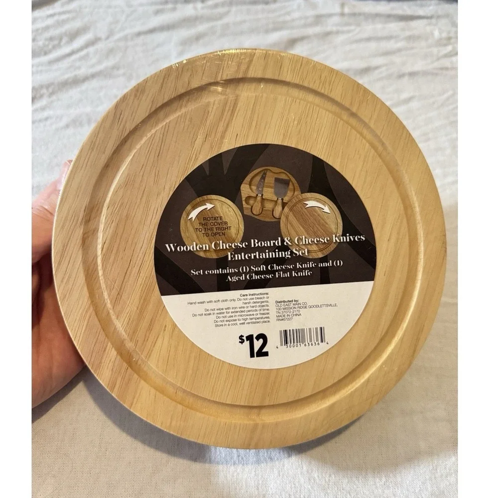 Wood Cheese Board Round Set w/ Soft Cheese Knife & Aged Cheese Flat Knife